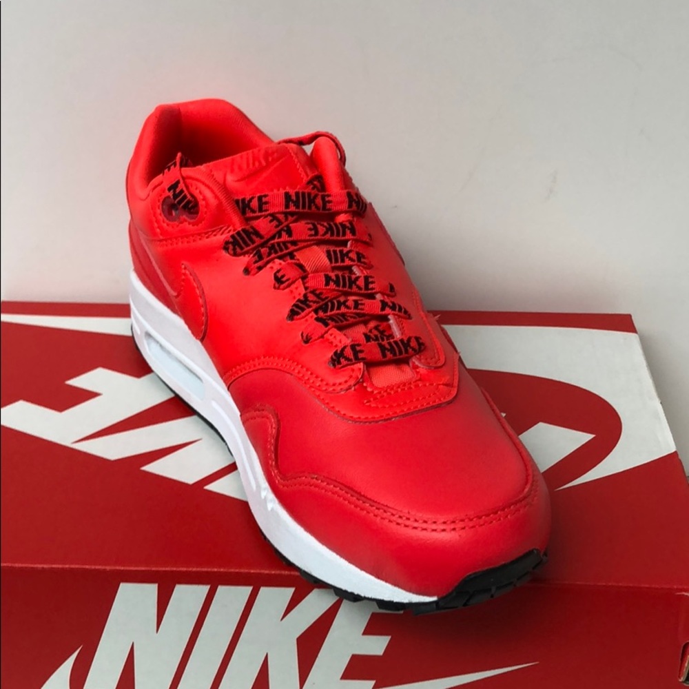 LAST ONE! Women’s Air Max 1 SE - Picture 3 of 4